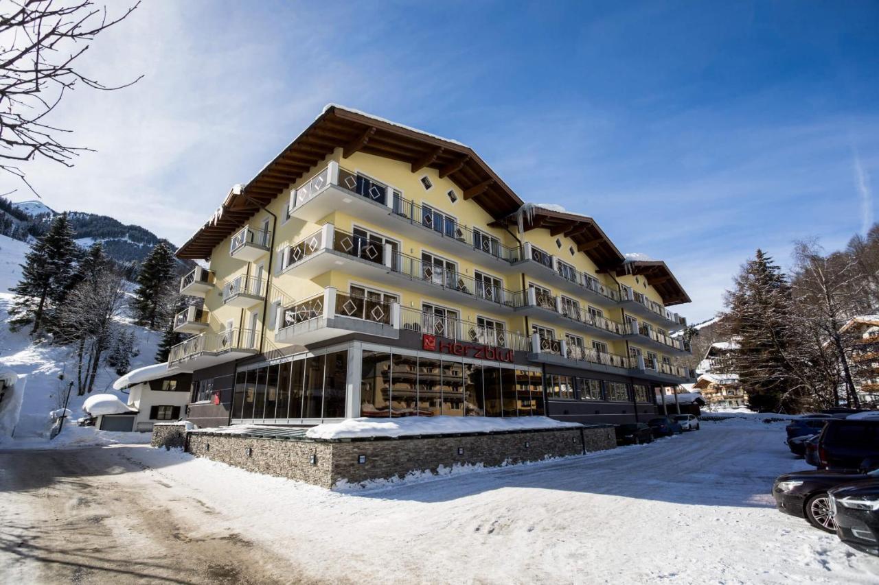 Hotel Herzblut Saalbach Extérieur photo